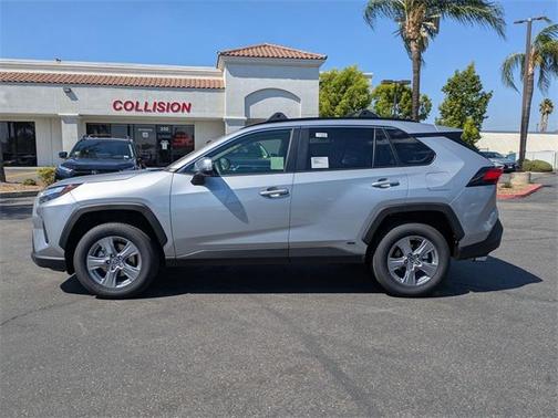2025 Toyota RAV4 Hybrid LE