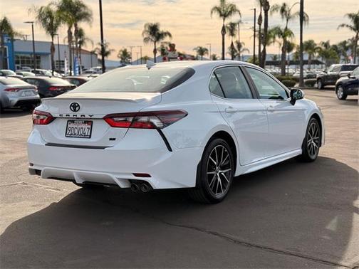 2023 Toyota Camry SE