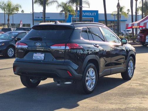 2025 Toyota Corolla Cross LE