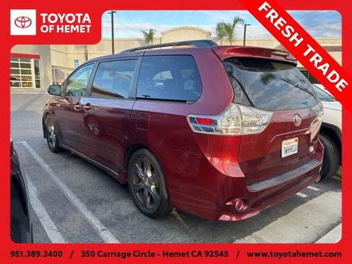 2017 Toyota Sienna SE Premium