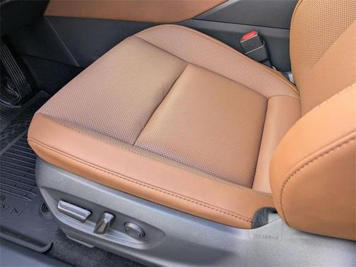 2025 Toyota Crown Signia Limited