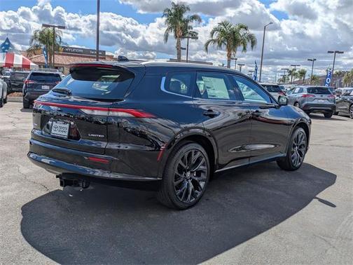 2025 Toyota Crown Signia Limited