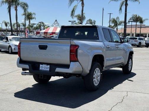 2025 Toyota Tacoma SR5