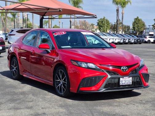 2023 Toyota Camry SE