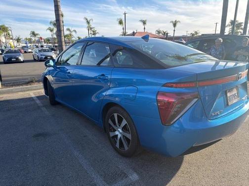 2018 Toyota Mirai Base