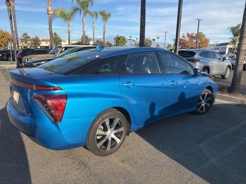 2018 Toyota Mirai Base