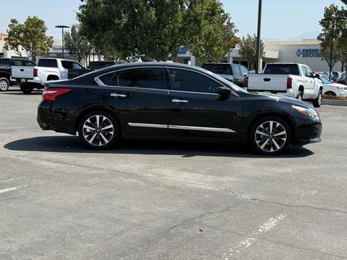 2016 Nissan Altima 2.5 SR