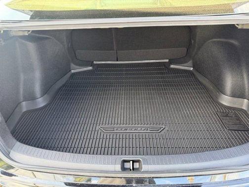 2025 Toyota Corolla Hybrid SE