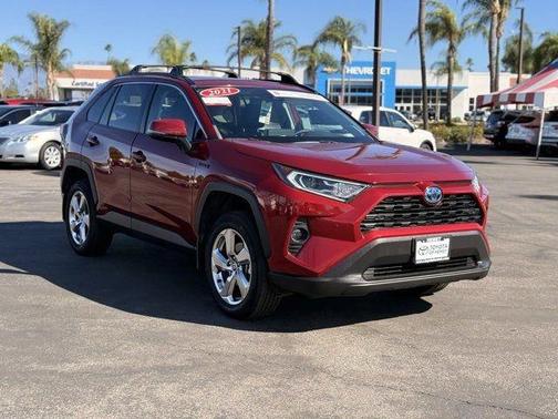 2021 Toyota RAV4 Hybrid XLE Premium