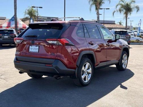 2021 Toyota RAV4 Hybrid XLE Premium
