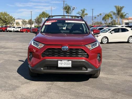 2021 Toyota RAV4 Hybrid XLE Premium