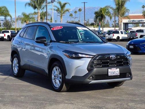 2026 Toyota Corolla Cross LE