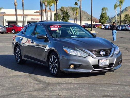 2017 Nissan Altima 2.5 SV