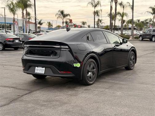 2024 Toyota Prius Prime SE