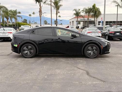 2024 Toyota Prius Prime SE