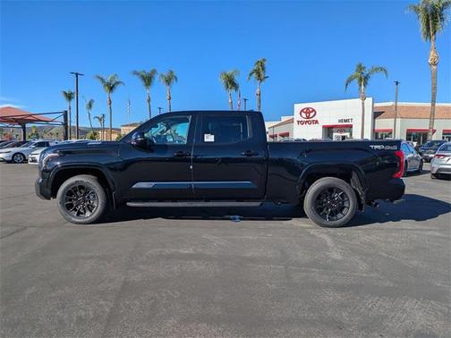 2026 Toyota Tundra Hybrid Platinum