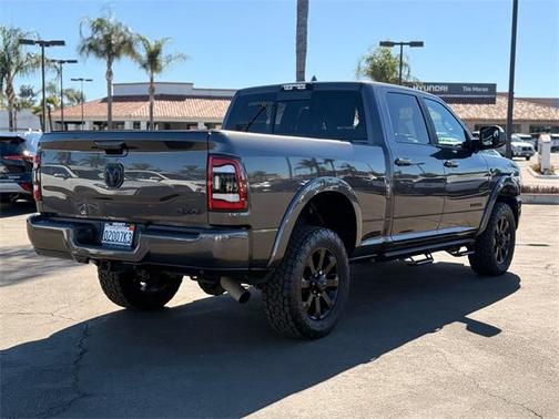 2022 RAM 2500 Laramie Crew Cab 4x4 6'4' Box