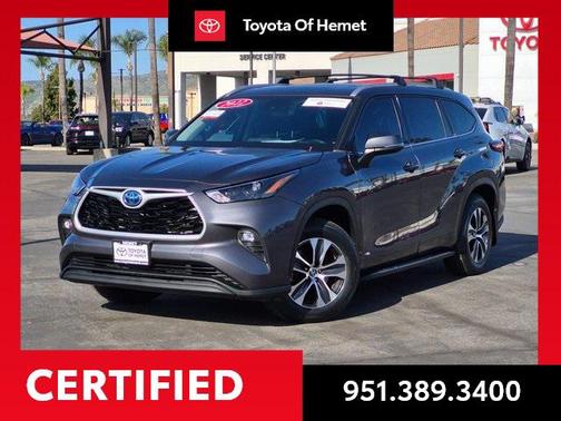 2022 Toyota Highlander Hybrid XLE