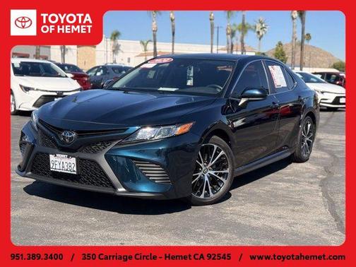 2020 Toyota Camry SE