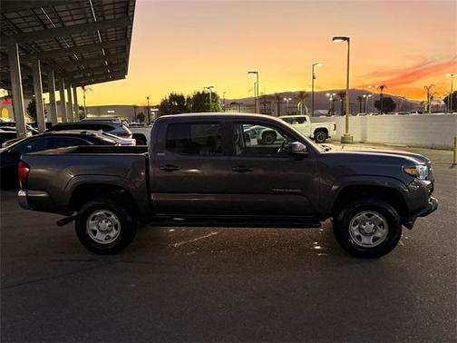 2020 Toyota Tacoma SR5