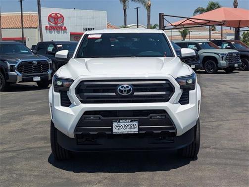 2025 Toyota Tacoma SR5