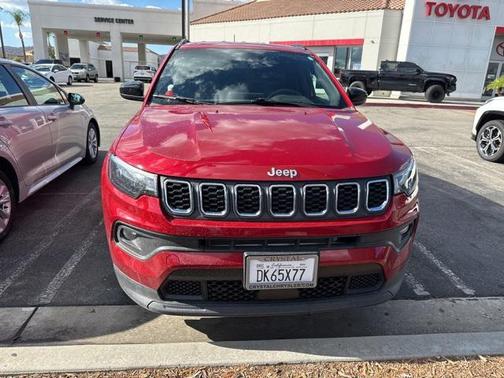 2024 Jeep Compass Latitude Lux