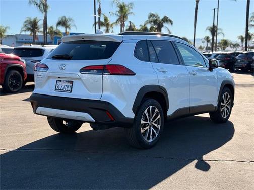 2023 Toyota Corolla Cross XLE