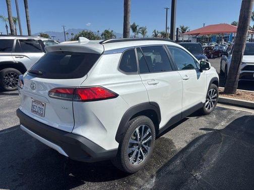 2023 Toyota Corolla Cross XLE