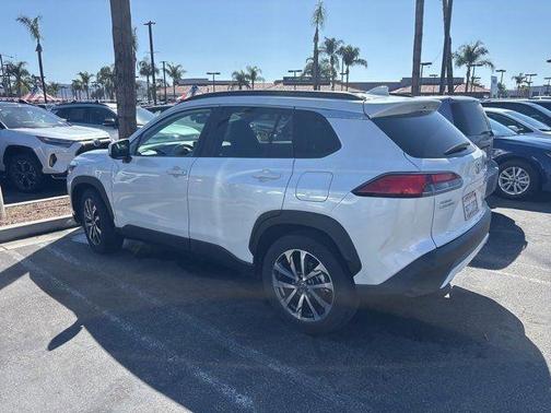 2023 Toyota Corolla Cross XLE