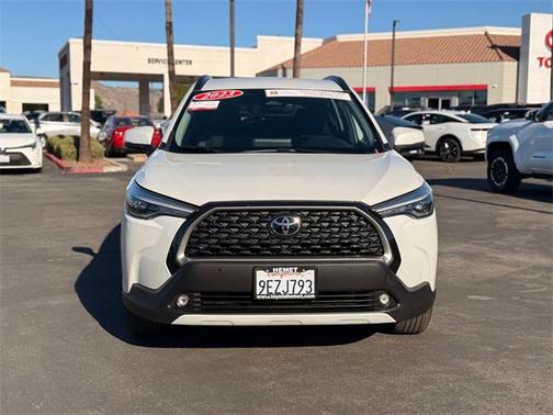 2023 Toyota Corolla Cross XLE