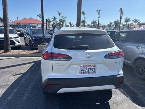 2023 Toyota Corolla Cross XLE