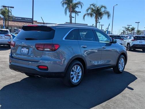 2020 Kia Sorento LX
