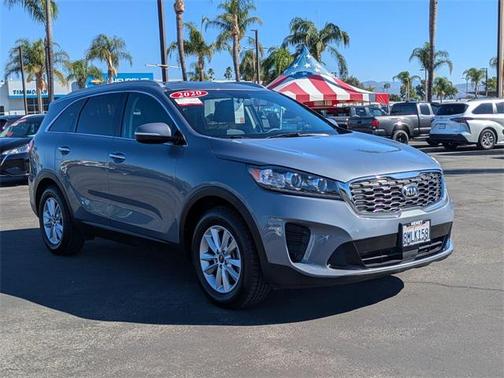 2020 Kia Sorento LX