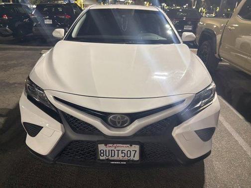 2018 Toyota Camry SE