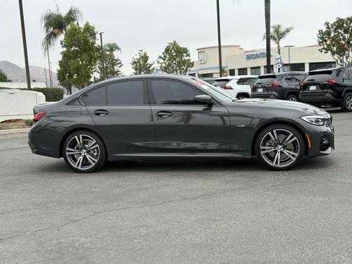 2022 BMW 330e iPerformance