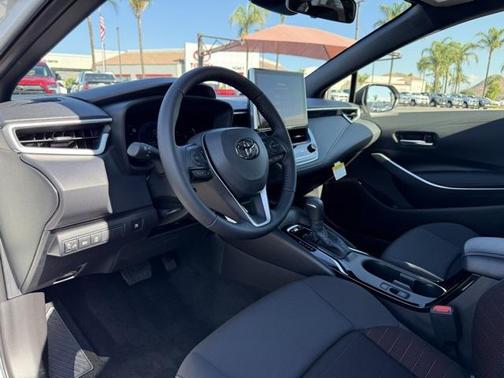 2025 Toyota Corolla Hybrid SE