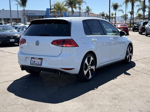 2015 Volkswagen Golf GTI Autobahn