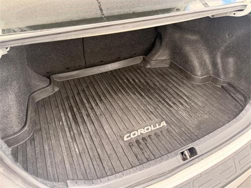 2016 Toyota Corolla LE Plus