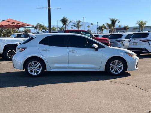 2019 Toyota Corolla Hatchback SE