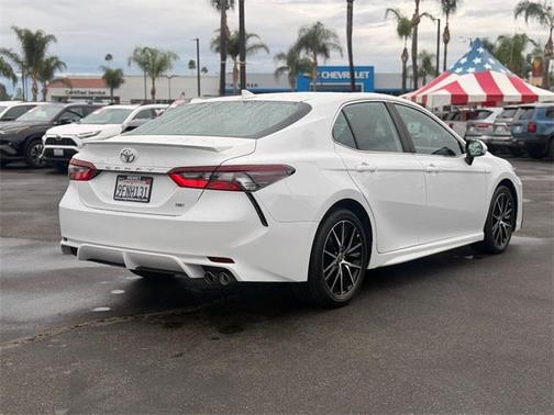 2023 Toyota Camry SE