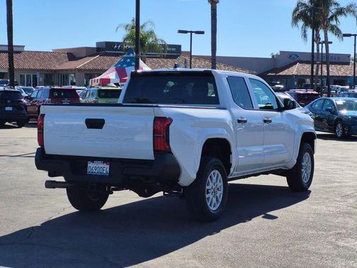 2025 Toyota Tacoma SR