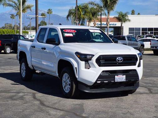 2025 Toyota Tacoma SR