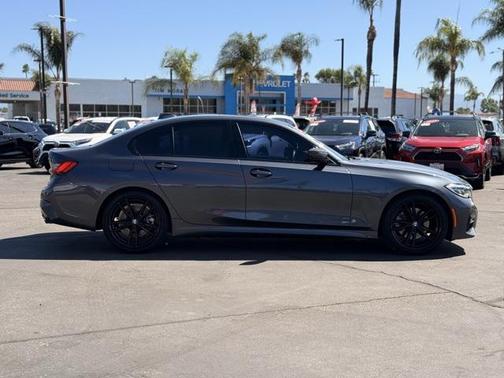 2019 BMW 330 330i