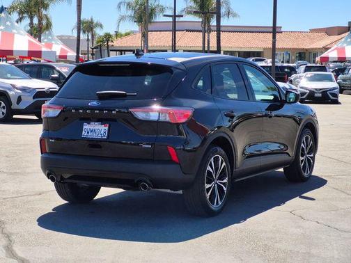 Agate Black Metallic 2021 Ford Escape SE