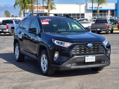 2019 Toyota RAV4 Hybrid XLE