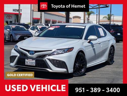 2024 Toyota Camry Hybrid SE