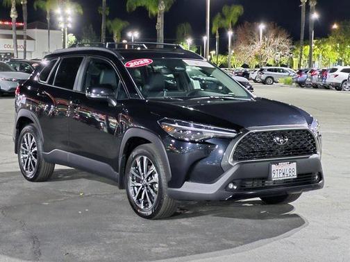 2025 Toyota Corolla Cross XLE