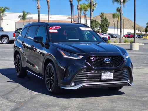 2025 Toyota Highlander XSE