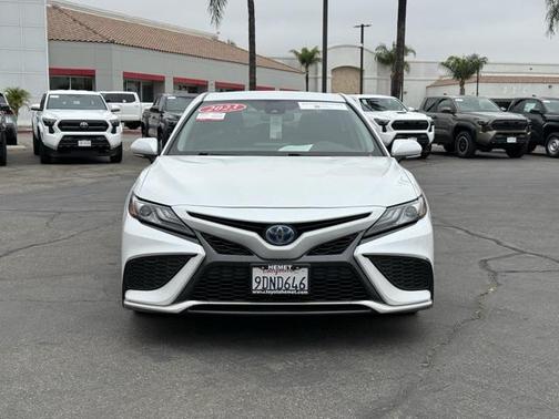2023 Toyota Camry Hybrid SE