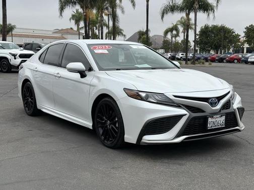2023 Toyota Camry Hybrid SE